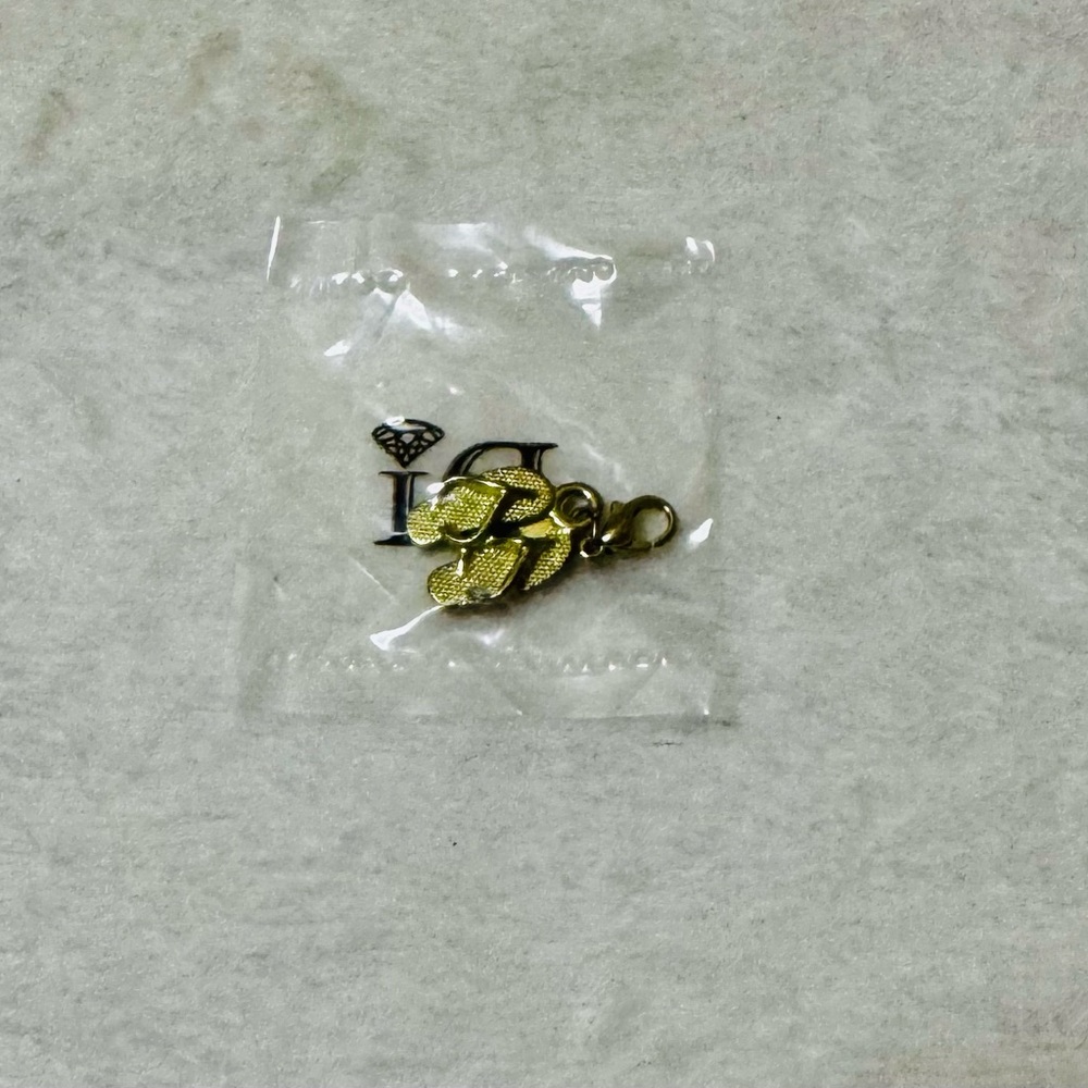 Gold Flip-Flop Charm